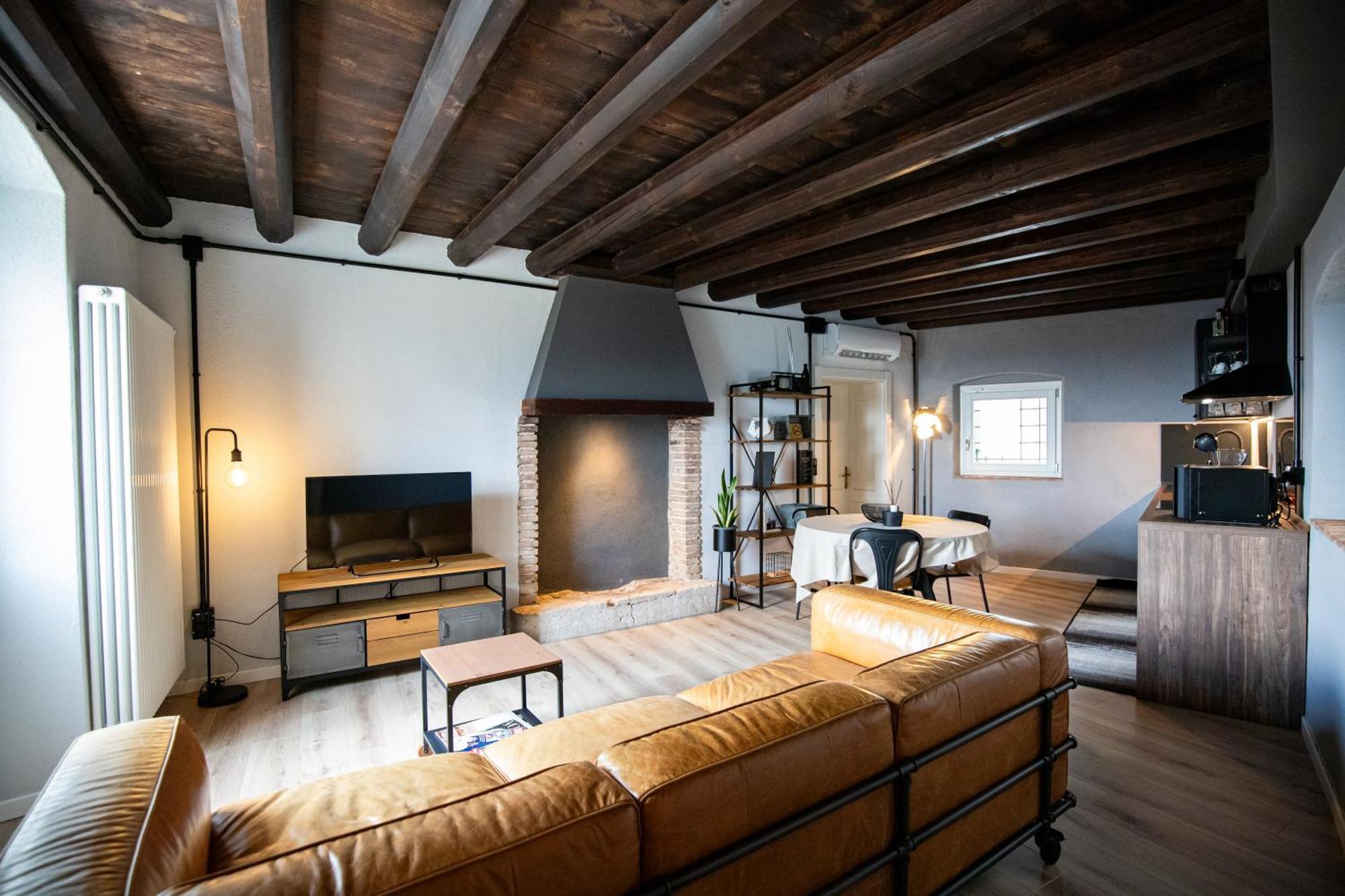 Agriturismo Maison 1933 卡普里诺韦罗内塞 外观 照片
